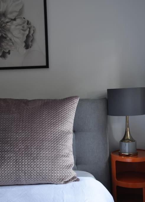Апартаменты Harbourside Style, 2 Bed, A/C, Pool -Elizabeth Bay Сидней Экстерьер фото