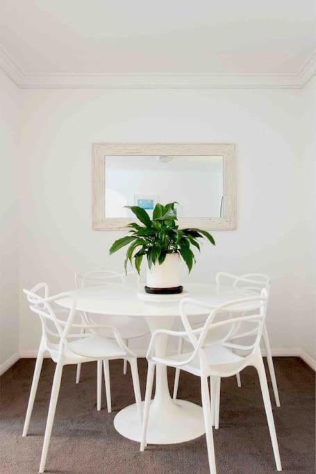 Апартаменты Harbourside Style, 2 Bed, A/C, Pool -Elizabeth Bay Сидней Экстерьер фото